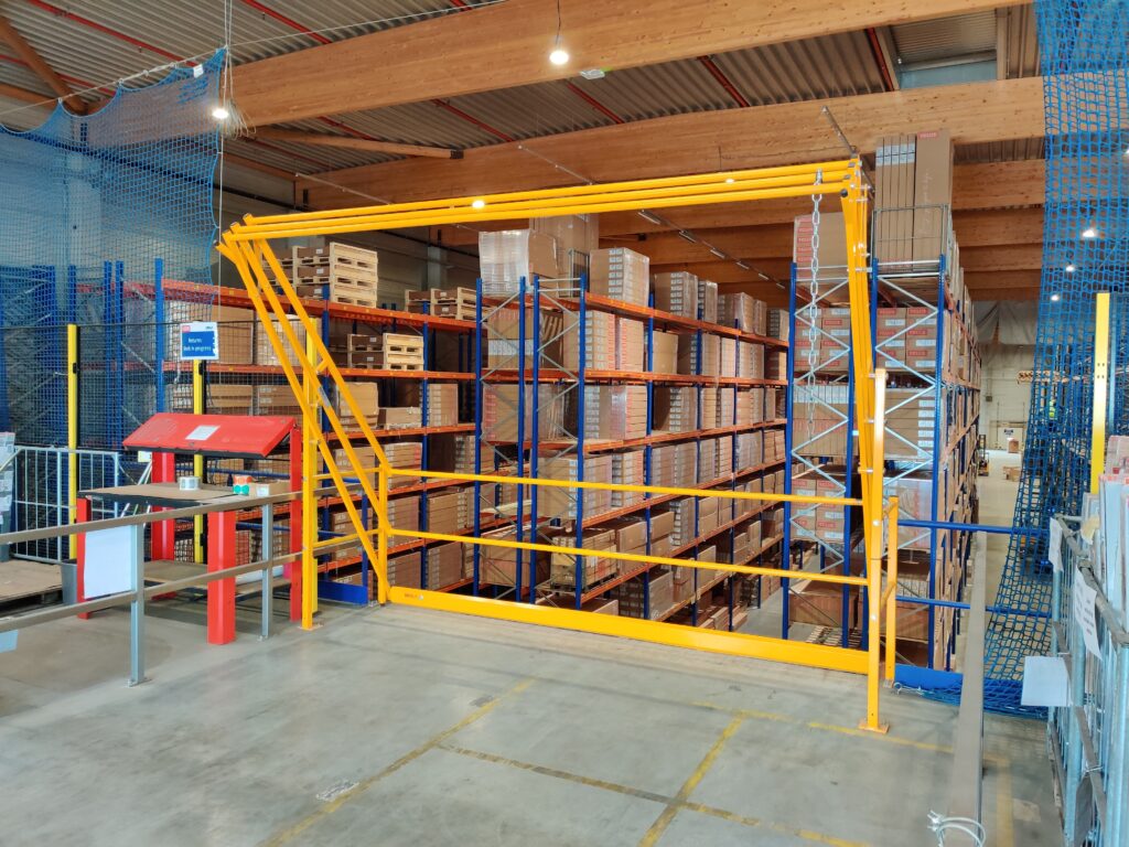 Variogate 26-3000 mm breed in distributiecentrum